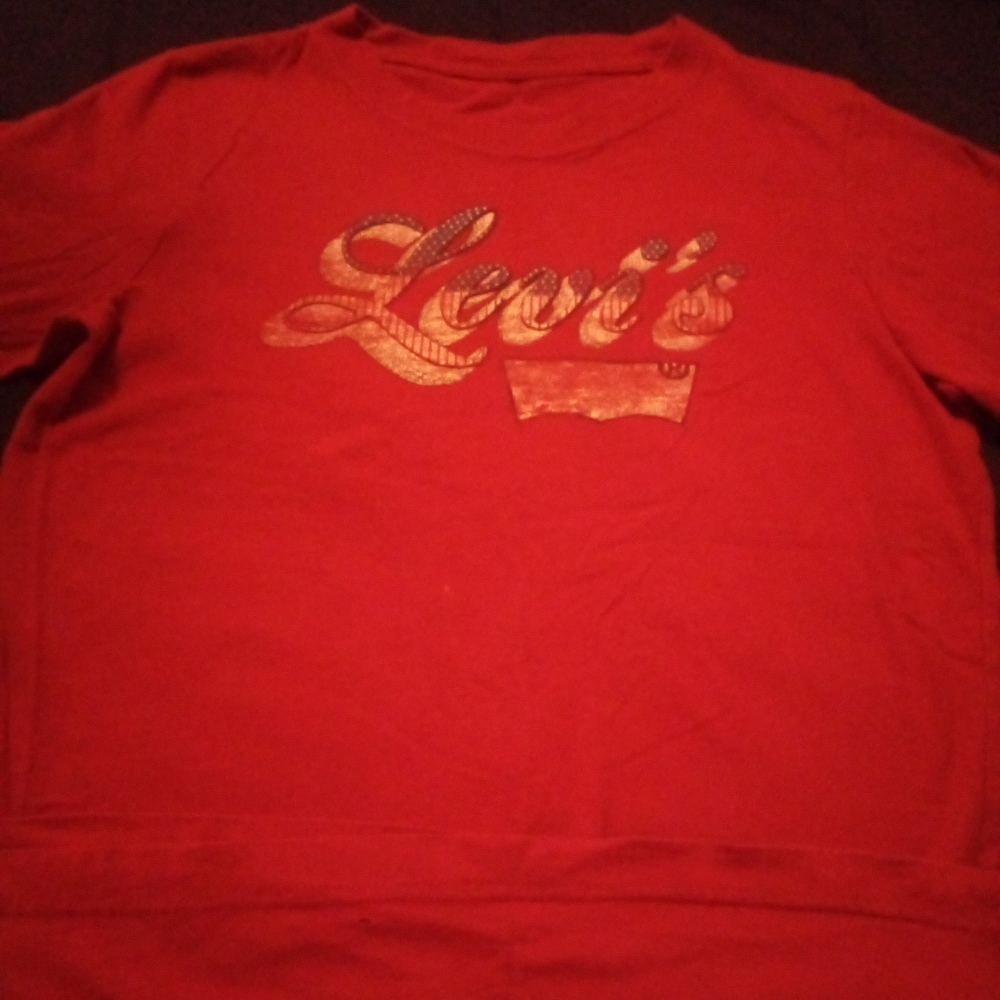 Red Levi Tee Shirt Size Medium